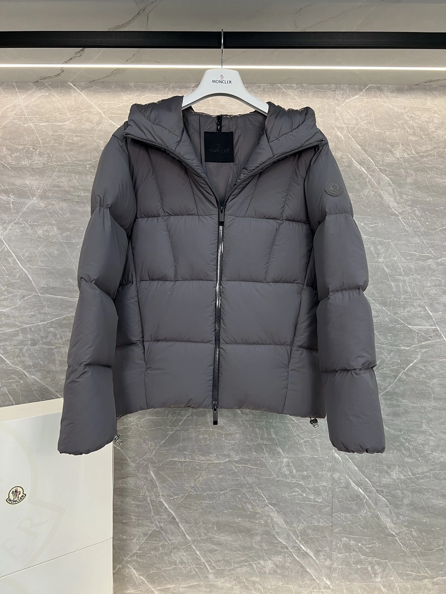 wg.luxury- 7o9385r Down jacket 2colour item:E-F190J2501-2H